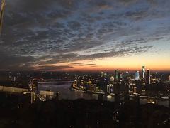 -屋顶顶城市·江景酒店-客房部