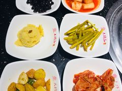 韩式小菜-木槿花韩式炭烤·熟成肉工坊(孙文东路店)