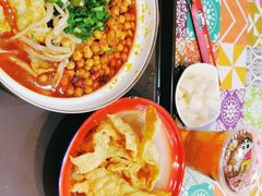 -丽丽三鲜螺蛳粉(田林路店)
