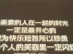 -小董哥烤串·爆汁大油边(故宫店)