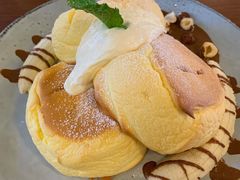 榛果巧克力奶油芝士舒芙蕾松饼-UPPER KITCHEN(延安路店)
