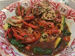 -松哥油焖大虾.小龙虾.黑鸭煲(海岸城店)