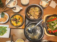 -云海肴·汽锅鸡·云南菜(天山百盛优客店)