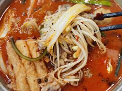 -汤小云火锅米线(钻汇广场店)