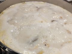 -尚尚仙·酸汤猪手·猪肚鸡火锅(华联万柳购物中心店)