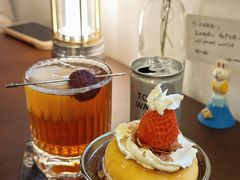 -Café Monson