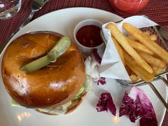 -WOLFGANG PUCK KITCHEN & BAR(迪士尼小镇店)