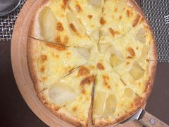 -悦享绿山墙西餐厅