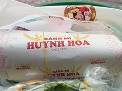 -Bánh Mì Huynh Hoa