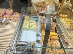 面包甜点陈列柜-麦吉利蛋糕(百米大道店)