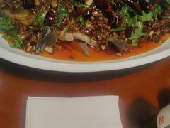 -老码头黑皮肘子锅包肉(赣水路店)