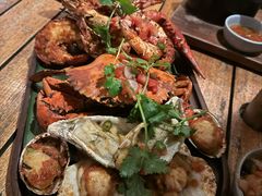 -三亚艾迪逊酒店·海滩烧烤 BARBACOA·现场乐队·浪漫晚餐·烧烤海鲜