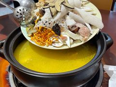 -菌之家·专业纯野生菌火锅·特色炒菌