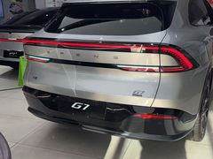 -小鹏汽车(上海静安大融城店)