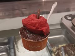 -VENCHI 闻绮(上海佛罗伦萨小镇店)