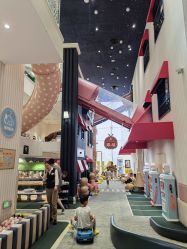 -奈尔宝家庭中心·亲子餐厅(华采天地店)