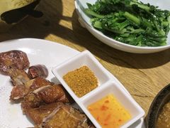 -聚鑫朋酸菜肥肠(文艺路口店)