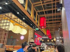 大堂-汉江山料理级自助烤肉黑金冠(周口好吃城店)