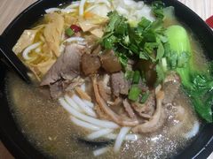 -鑫花溪牛肉米粉(凤凰街创始总店)