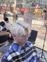 -藤野造型专业烫染接发