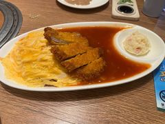 茄汁猪排蛋包饭-玛格萝妮比萨屋(四平店)