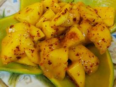 -志龙皇冠吃货椰子铺