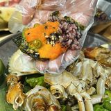 在北京，这一口酱蟹真是让人欲罢不能🦀️  