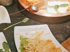 -山城鼎重庆老火锅(西安钟楼店)