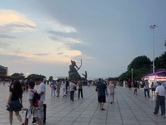 -巴陵广场