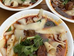 牛肉刀削面-刘七嬢烧麦刀削面