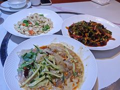 -雪乡人家东北菜·铁锅炖一切(高斯路店)