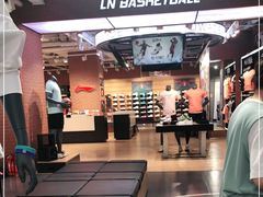 -李宁(大商新玛特店)