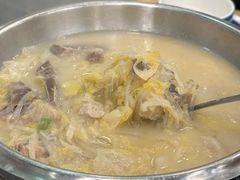 脊骨炖酸菜-东北农家小院(定西路店)