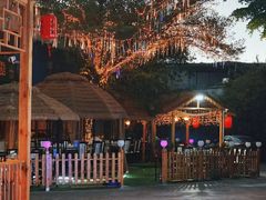 -三亚火车头万人海鲜广场