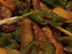 辣椒炒肉-酒肆浅葱•烧烤•龙虾•排档(卓悦intown店)