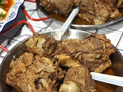 -李双猪·小龙虾·烧烤·羊肉煲(乐山店)
