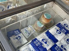 -正飞鲜奶(吐鲁番路店)