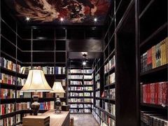 -钟书阁(松江泰晤士小镇店)