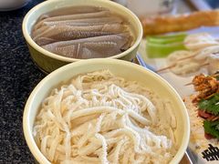 -两三事小郡肝串串香火锅(桂庙店)