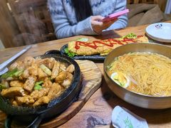 -百年石锅饭·朝鲜族传统民餐