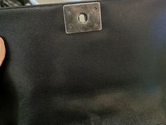 -爱革·奢品·鞋包·衣物·家居(金桥国际商业广场店)