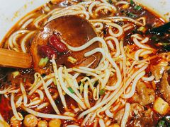 -麻婆婆白家肥肠粉(海岸城店)