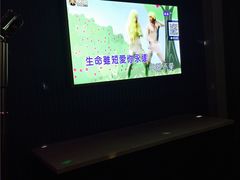 -唛客疯量贩式KTV(金飞达广场店)