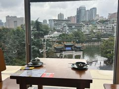 -包整·丝娃娃(一览甲秀楼风景店)