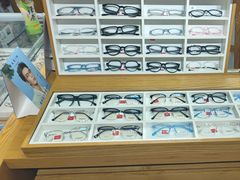 -沪睛眼镜蔡司官方授权店(金桥佳林路店)