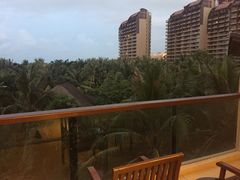 -三亚湾海居铂尔曼度假酒店