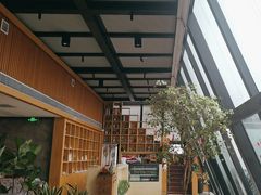 -四月吧餐厅(正阳步行街店)