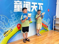 -蓝话筒·少儿成人演讲口才·主持朗诵·戏剧表演(大华第一坊店)