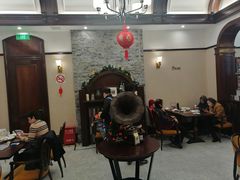 等位区-东海咖啡馆