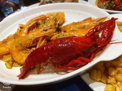 -臻鲜燕海鲜融合餐厅(金陵style店)